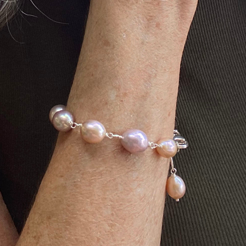 Multi Colored 9-10mm Edison Pearl Bracelet by Linda Queally