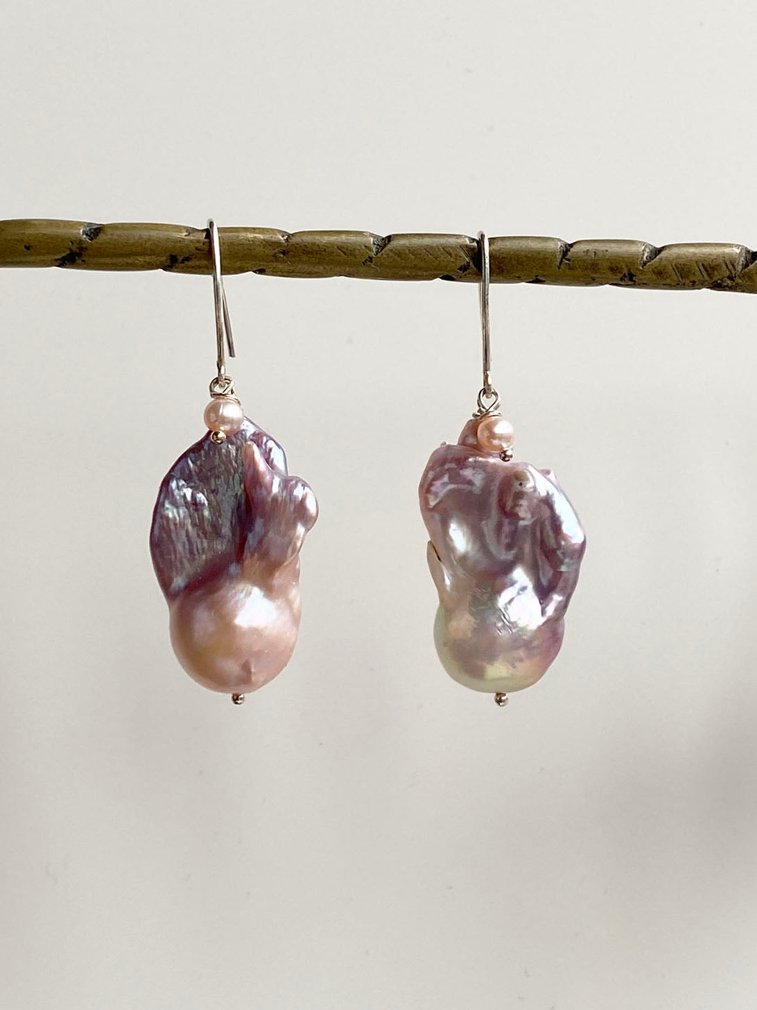 17-30mm Natural Deep Lavender and Peach Fireball Pearl Earrings by Linda Queally