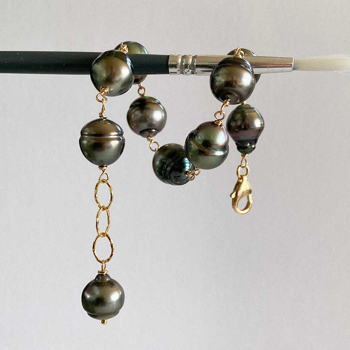 Silvery Grey Tahitian Circle Pearl Bracelet on 14k GF Wire by Linda Queally